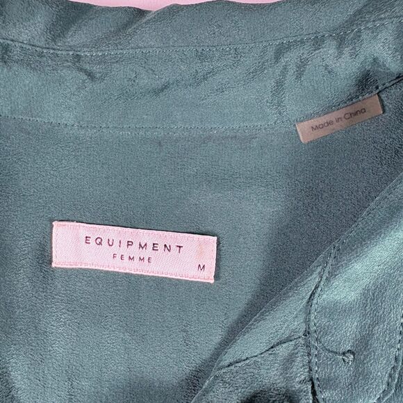 Equipment Femme Silk Shirt Blouse Button Up M Green Professional Timeless Preppy - Picture 4 of 11